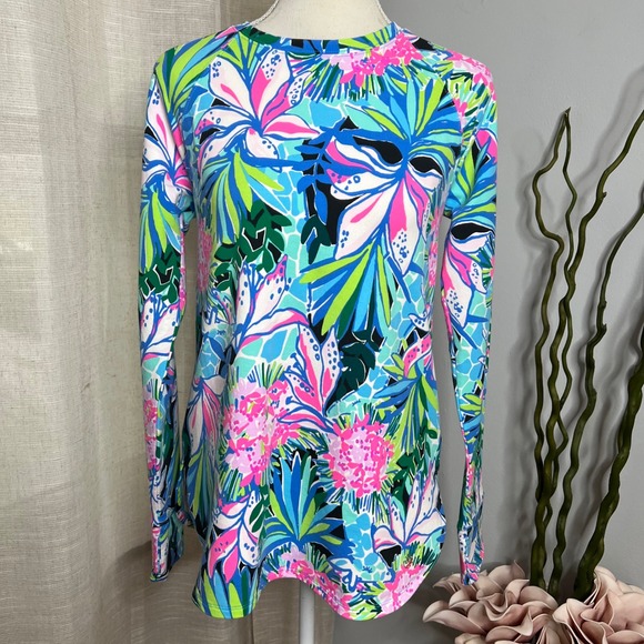 Lilly Pulitzer Luxletic Blythe Pullover UPF 50+ Bright Floral Women's Size Small - Picture 1 of 12